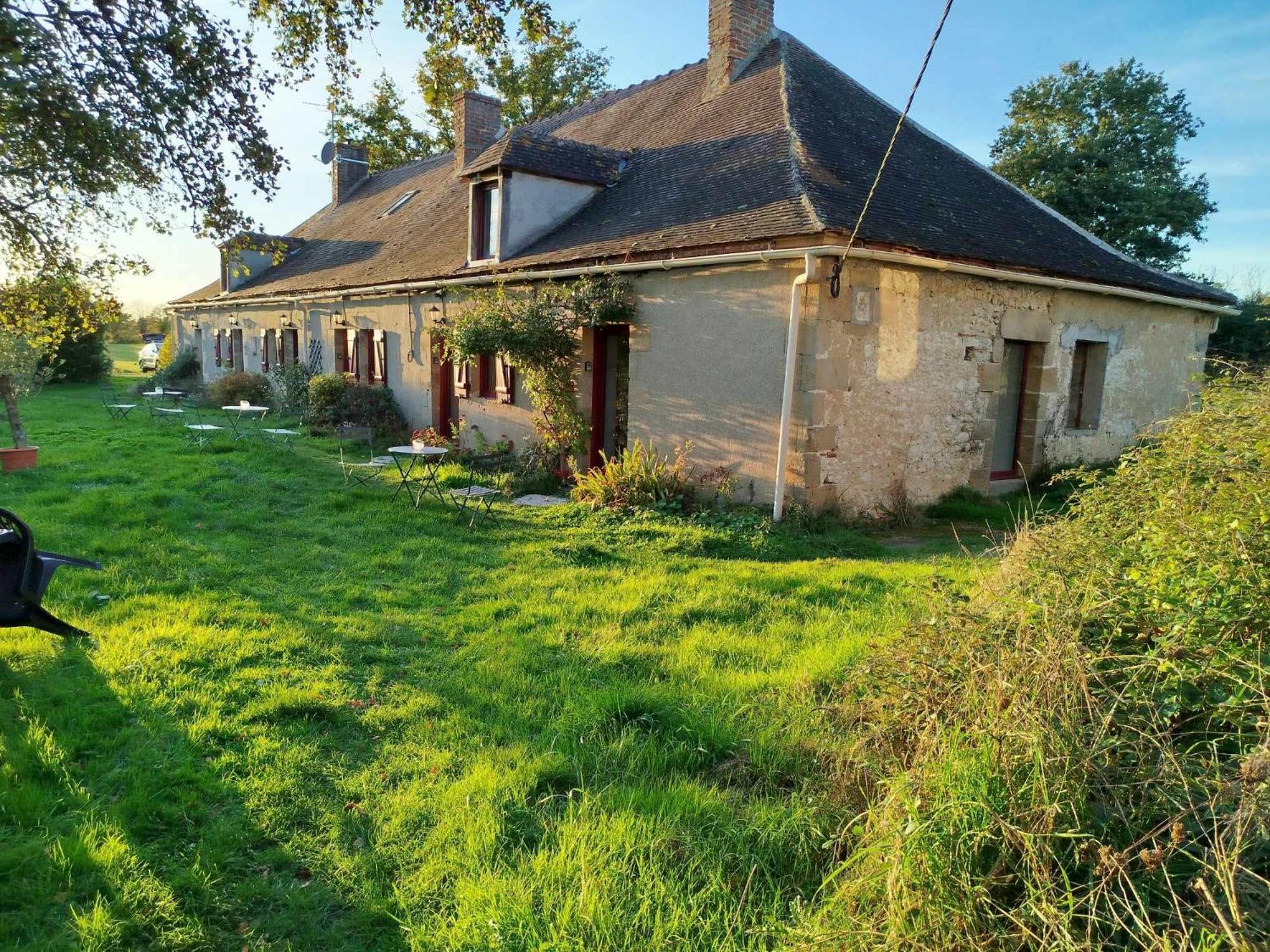 Gite Des Fours Agonges Exteriör bild
